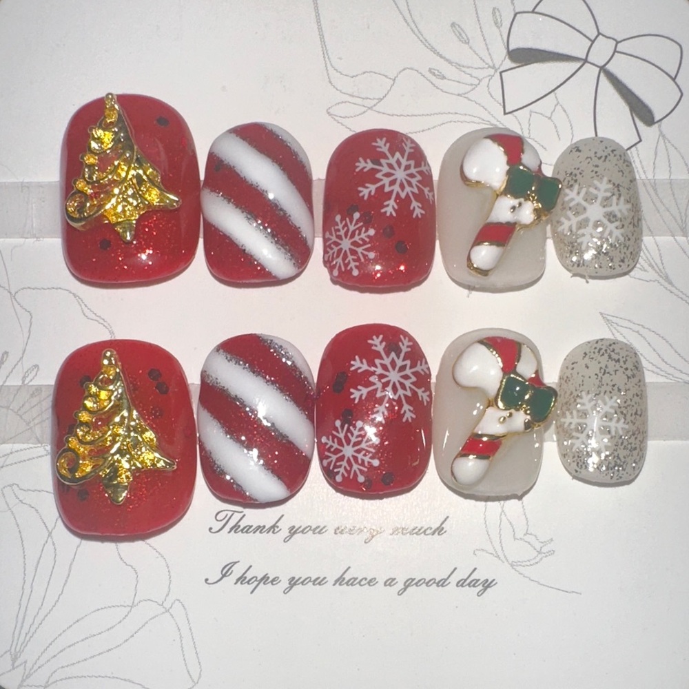 Festive Red and Gold Holiday Nail Set
